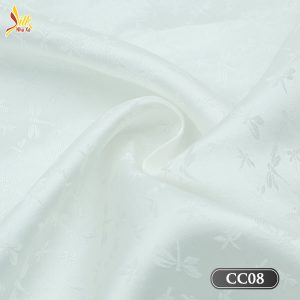 Vải lụa tơ tằm chuồn chuồn là dong sản phẩm với hoa văn đặc biệt đến từ làng lụa Nha Xá